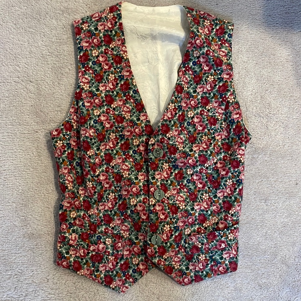 90s cottagecore floral vest